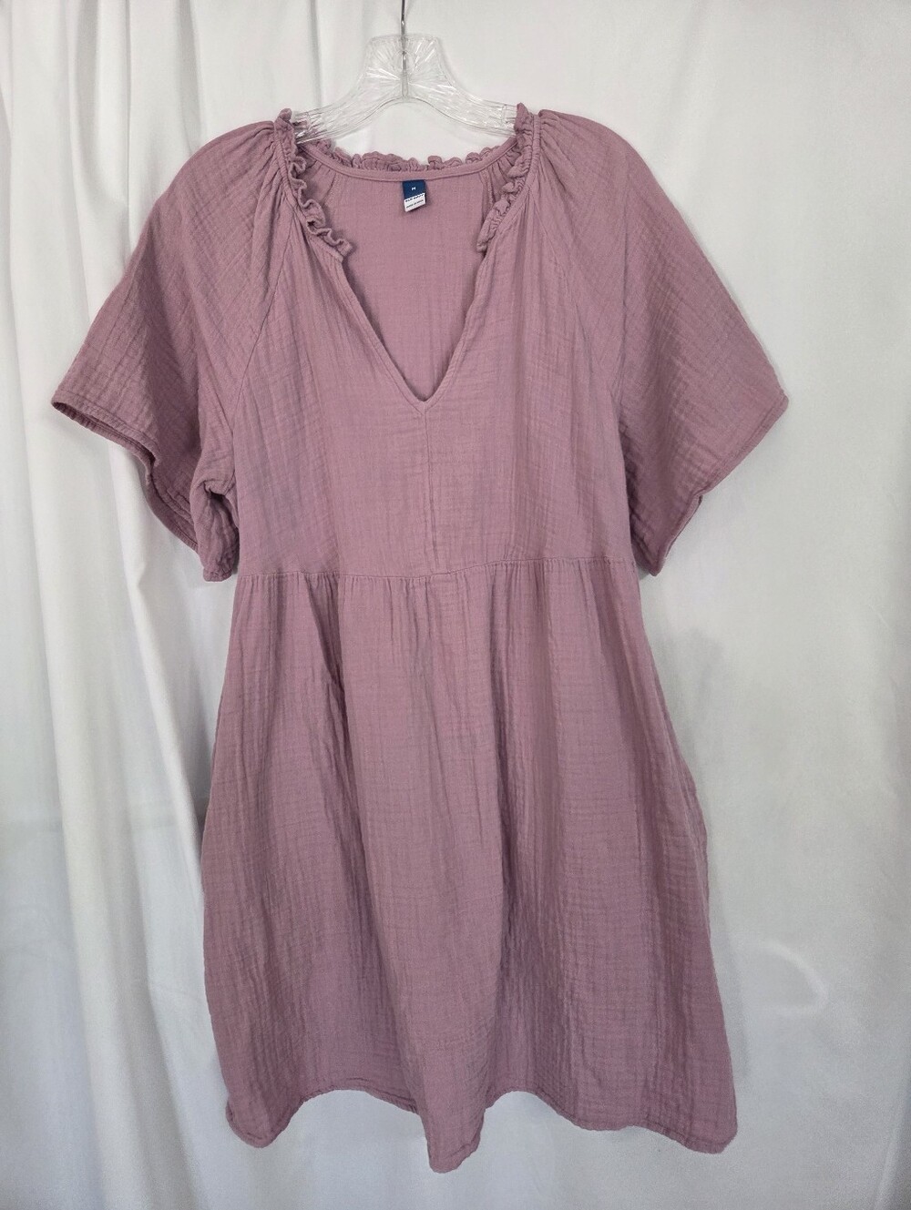 Old Navy Rose Short Sleeve V-Neck Midi Dress Size M